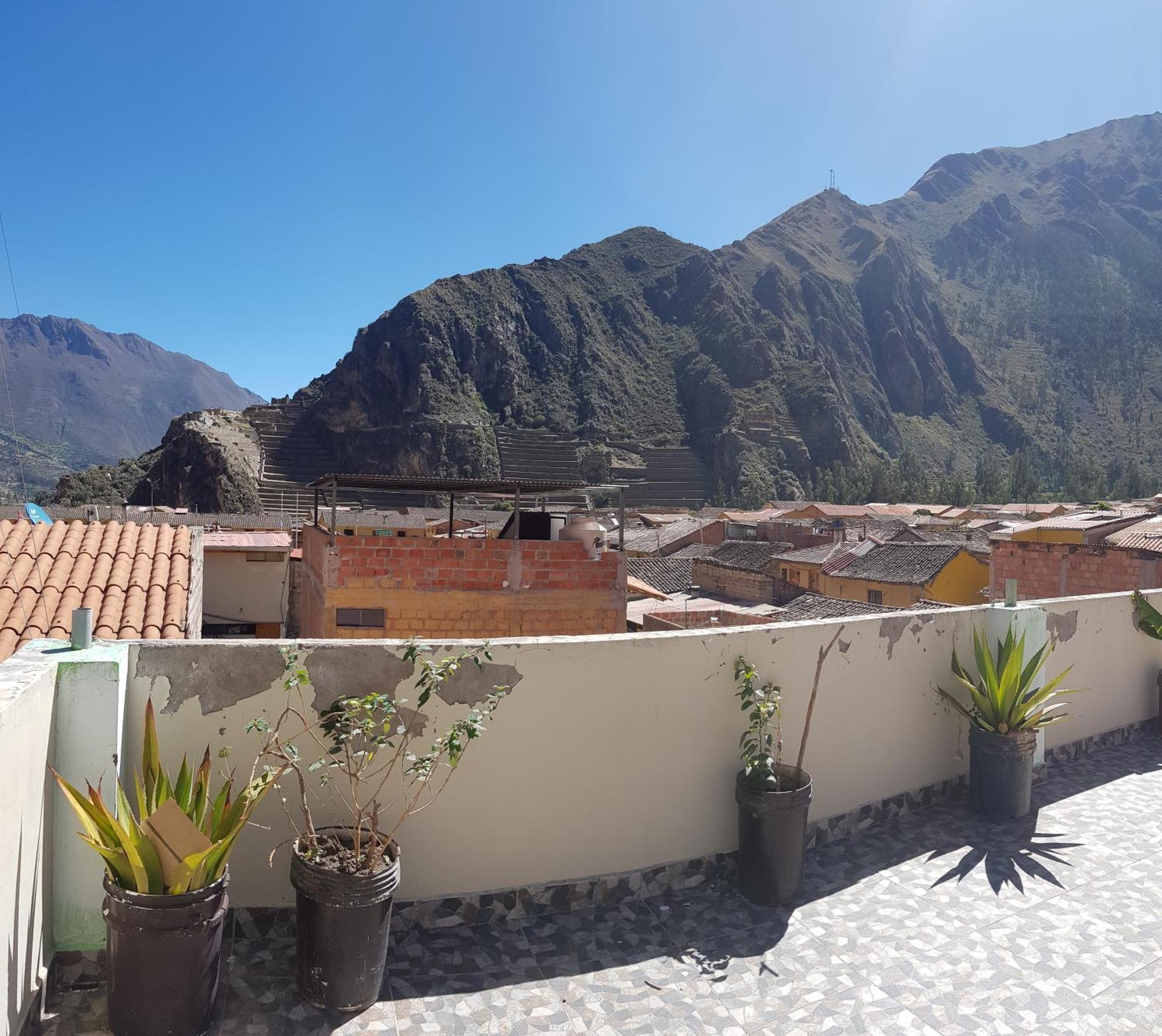 Hostal Apu Qhawarina Ollantaytambo Exteriör bild