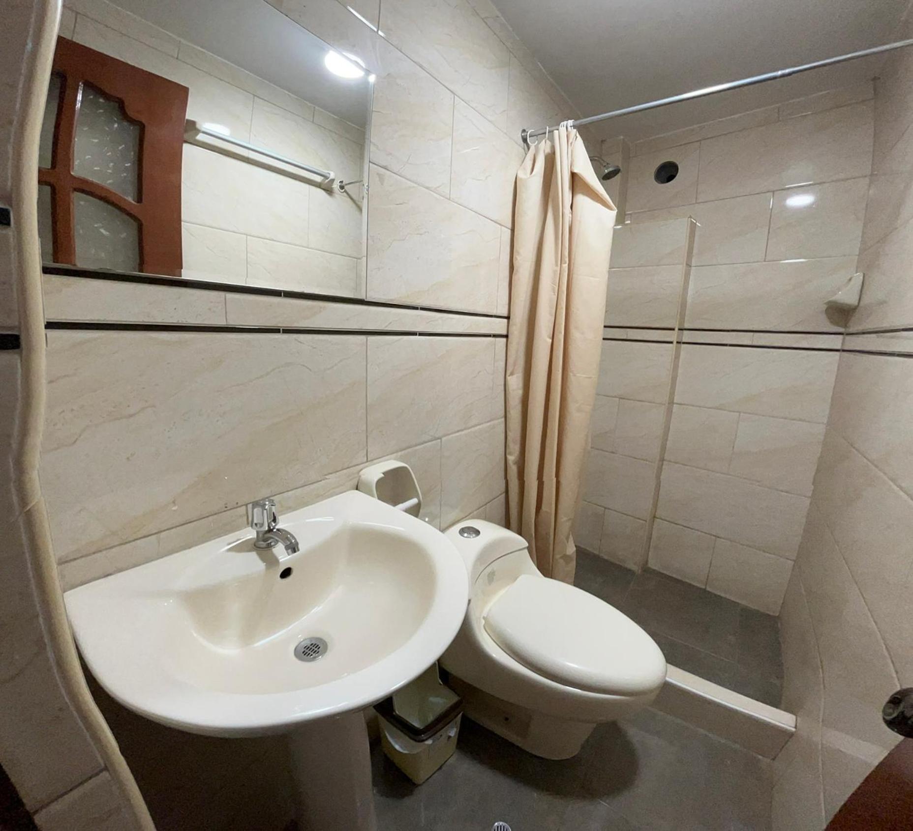 Hostal Apu Qhawarina Ollantaytambo Exteriör bild