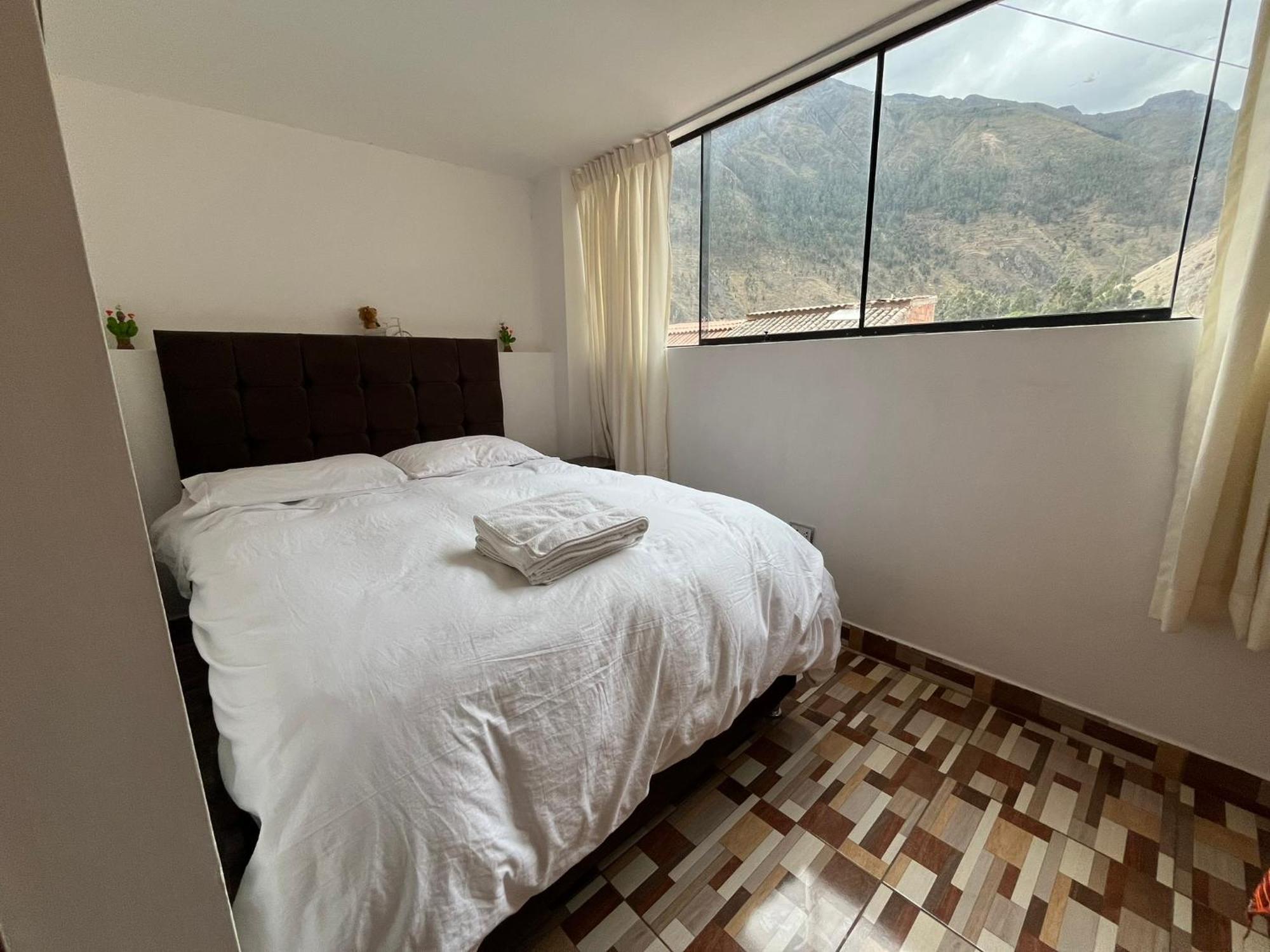 Hostal Apu Qhawarina Ollantaytambo Exteriör bild