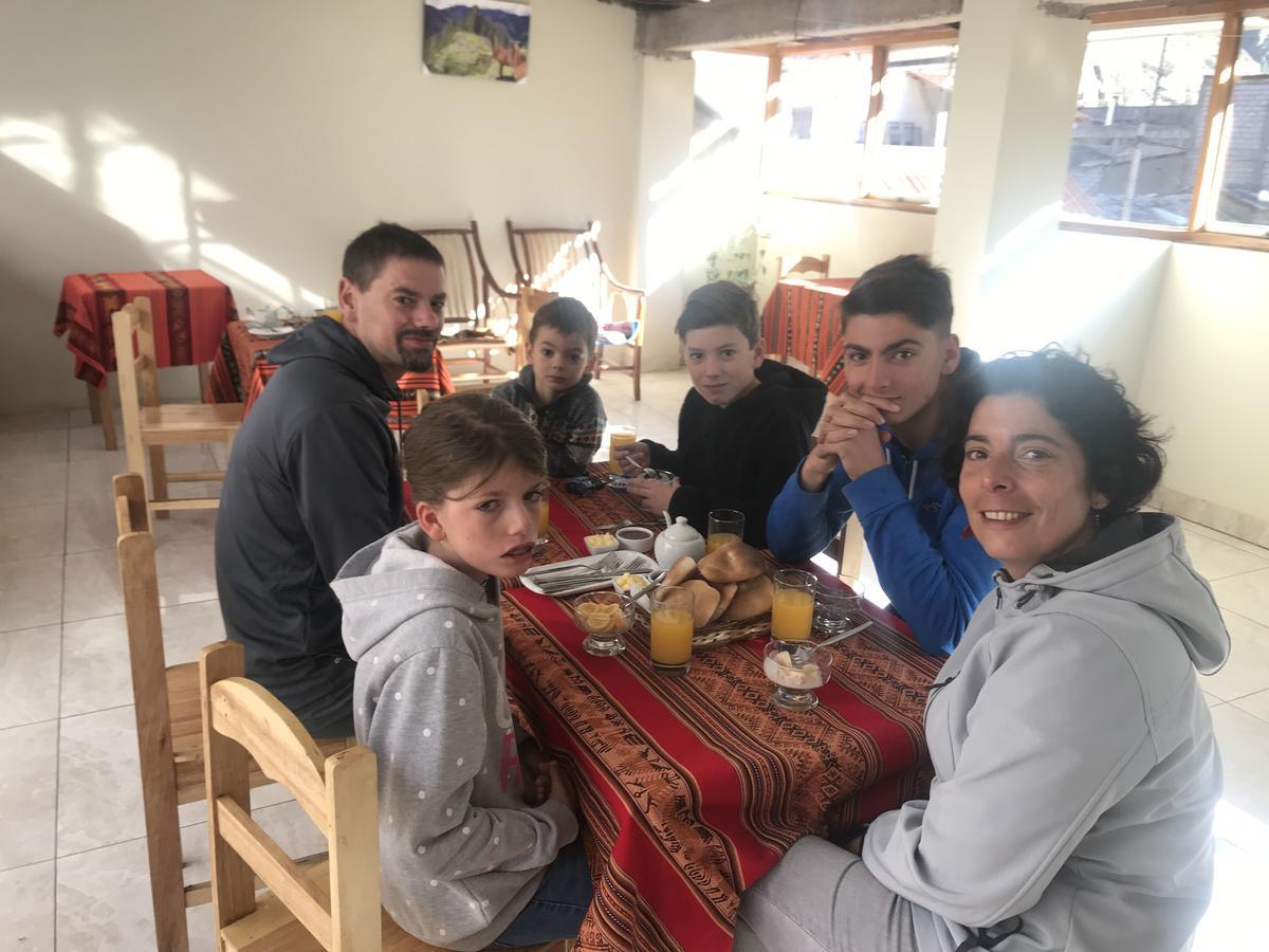 Hostal Apu Qhawarina Ollantaytambo Exteriör bild